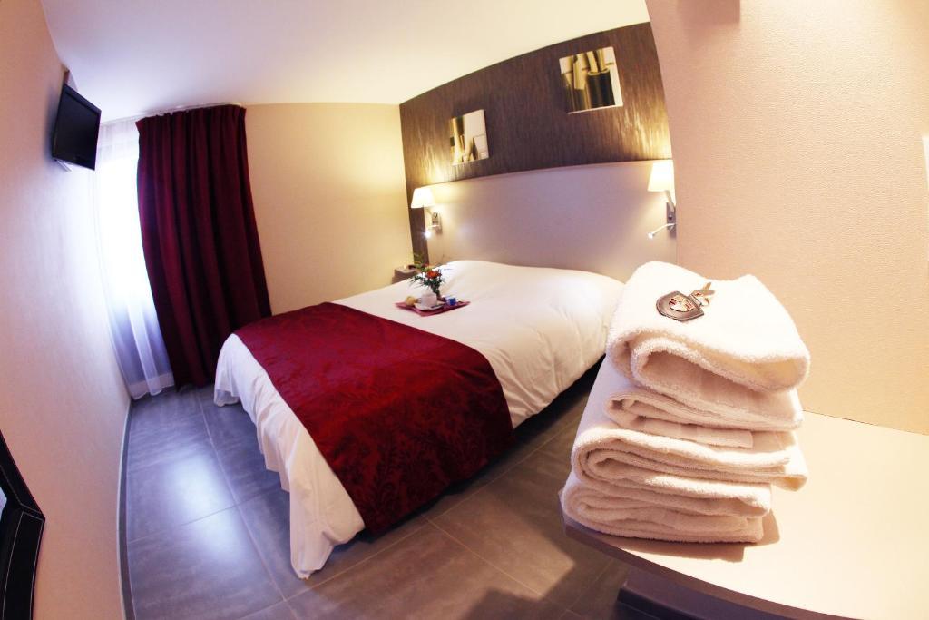 Hotel Le Coudon La Farlède Kamer foto